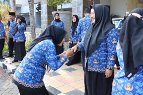 Bu Min Pamit, Titip Pesan Agar ASN Gresik Terus Berinovasi dan Bekerja dengan Hati