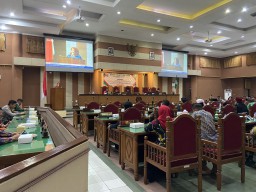 DPRD Ponorogo Kirim Usulan Pengangkatan Sugiri Sancoko-Lisdyarita
