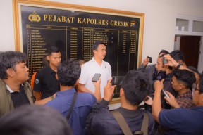 Polres Gresik Ringkus Komplotan Maling Modus Ganjal ATM