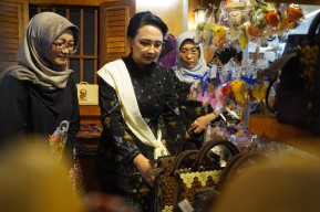 Perajin Kabupaten Kediri Ikuti Pameran Crafter Tingkat Internasional