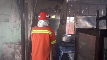 3 Warung di Manyar Gresik Terbakar, Sempat Bikin Warga Panik