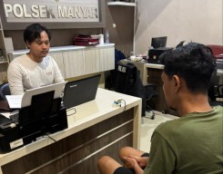 Maling di Perumahan GKB Gresik Beraksi Cuma Pakai Celana Dalam Terekam CCTV