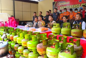 Polresta Sidoarjo Bongkar Sindikat Pengoplos LPG, Beroperasi Sejak 2022