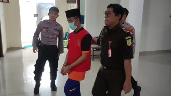 Tersangka Persetubuhan Santriwati di Trenggalek Dituntut 14 Tahun