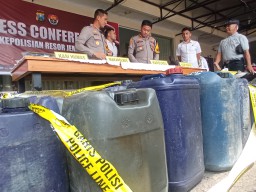 3 Karyawan SPBU Jember Jual Solar ke Pengecer, Pakai 8 Barcode Orang Lain