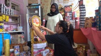 Pengusaha Hampers di Lamongan Kebanjiran Pesanan, Omzet Naik 2 Kali Lipat