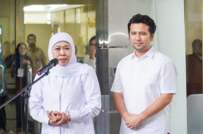 Gubernur Khofifah Intruksikan Pengusaha Keluarkan THR H-7 Lebaran 2025