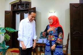 Mendengar Isi Pertemuan Khofifah-Emil Sowan Jokowi usai Retreat