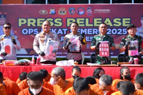 146 Tersangka Diamankan dalam Operasi Pekat Semeru 2025 di Gresik