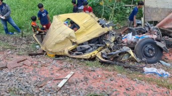 1 Korban Tabrakan KA Kertanegara Vs Truk Muatan Pupuk di Kediri Meninggal