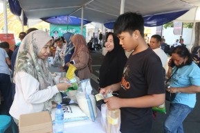 Bupati Banyuwangi Pastikan Stok Bahan Pokok Aman hingga Lebaran
