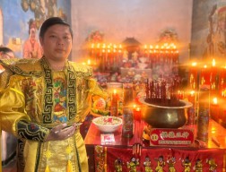 Perayaan Ulang Tahun Dewa Bumi Tahun Ular 2025 di Klenteng Pay Lien San Jember