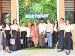 Unisda Lamongan Sambut 7 Mahasiswa Filipina untuk PPL Internasional