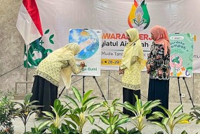 2 Buku Diluncurkan NA Jatim di Muskerwil Sidoarjo, Khofifah: Referensi Bersama