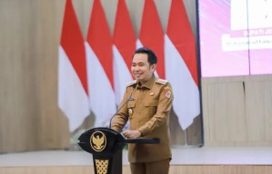 Bupati Jember Fawait Keliling Desa Berkantor di Tenda