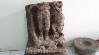 Mantan Kapolres Trenggalek  Disebut Bawa Arca Arca Durga Mahesa Sura Mardhini