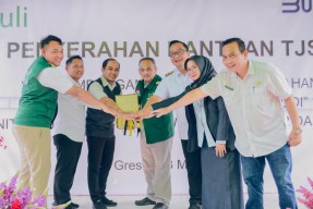 PLN Gelontor 174 Juta Untuk Pengembangan UMKM Nelayan di Gresik