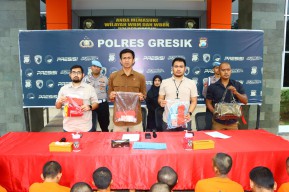 22 Tersangka Diamankan Polres Gresik dalam 15 Kasus Kriminal selama April 2025