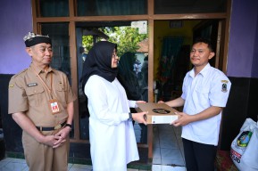 Agus Hermanto, Guru Pelosok Banyuwangi Sang Penjaga Mimpi Anak Desa