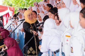 Gubernur Khofifah Targetkan 1 Sekolah 1 Inovasi di 2025
