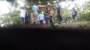 Respon Pemkab Bojonegoro soal Ibu Muda Ditandu 6 Kilo Gegara Jalan Rusak