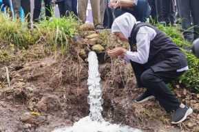 Khofifah Resmikan SPAM Singosari, Warga Malang: Terimakasih Ibu Gubernur