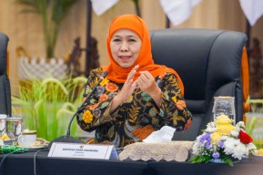 KPK Panggil Gubernur Khofifah, Sekdaprov Jatim: Ibu di China