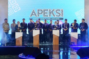 Keakraban Mbak Vinanda dan Delegasi APEKSI dalam Gala Dinner di Kota Kediri