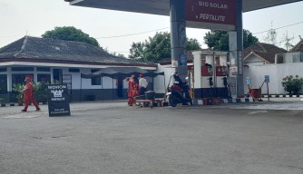 Kemacetan Ketapang Banyuwangi Picu Kekosongan BBM di SPBU Jember