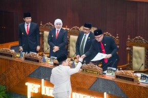 Raperda RPJMD Jatim 2024-2029 Disahkan DPRD