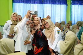 Kenalkan Teknologi AI, Mbak Cicha Siapkan Guru Paud Jadi Agen Perubahan