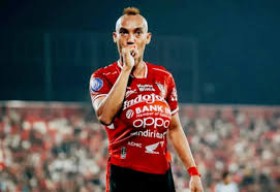 Profil Novri Setiawan, Bek Anyar Persik Kediri