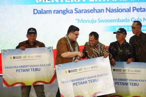 Tingkatkan Produksi Tebu, Mas Dhito Bakal Kawal Kebutuhan Pupuk Petani di Kediri