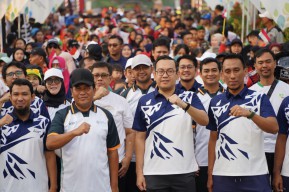 Sambut HUT RI Ke-80, Warga Lamongan Antusias Ikuti Fun Walk Petrokimia Gresik
