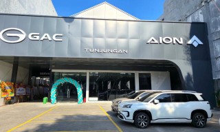 Surabaya Kini Punya Dealer Mobil Listrik Berkelas Dunia