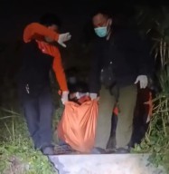 Mayat Perempuan Ditemukan Telanjang di Sawah Pakal Surabaya