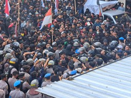 Beredar Seruan Aksi Bubarkan DPRD Surabaya