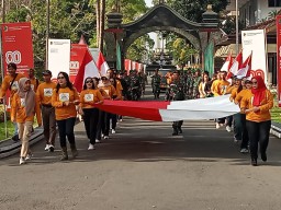 Bupati Tulungagung Lepas Long March Bendera Merah Putih, Ini Pesannya
