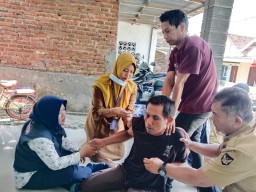 ODGJ di Pojok Kota Kediri Ngamuk, Warga Lapor Mbak Wali 112