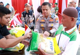 Polres Gresik dan Bulog Sinergi Hadirkan Pangan Murah untuk Warga