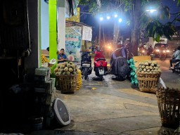 Pemkot Layangkan SP 2 pada Pasar Tanjungsari Surabaya