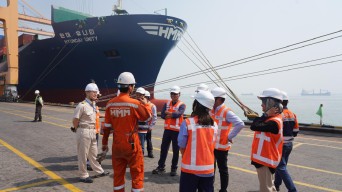 Terminal Petikemas Surabaya Sambut Layanan Baru di Agustus 2025