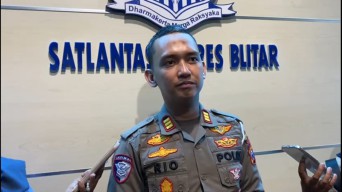 Anggota Satlantas Polres Blitar Ditabrak Mobil Saat Lakukan Razia