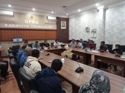 Sulit Mendapatkan Aliran Listrik, Warga di Tulungagung Wadul ke DPRD