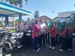 Dukung Pengolahan Sampah, Satib Beri Bantuan ke Bank Sampah di Jember