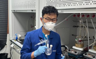 Inovasi Bioplastik dari Limbah Tebu ITS Sabet Emas di Ajang Internasional CIDC
