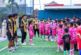 Gresfoo Academy Hadirkan Evan Dimas Dalam Program Coaching Clinic