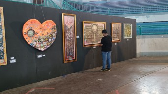 Kaligrafi Karya Peserta MTQ Jatim XXXI di Jember Dipamerkan
