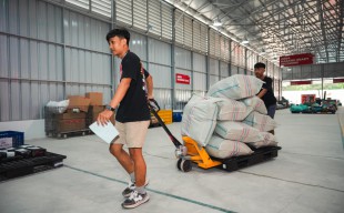 Lion Parcel Perkuat Industri Surabaya, Pengiriman Sparepart Meningkat