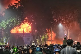 Provokator Demo Ricuh hingga Pembakaran Gedung Grahadi Surabaya Ditangkap